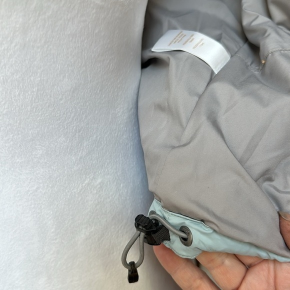 Eastern Mountain Sports Women’s Glacier Down Vest Cloud NWT Zipper Pockets Flaw - Picture 7 of 16